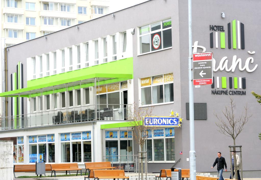 Hotel Branc, Garni Senica Bagian luar foto